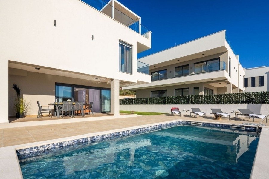 Villa à Kaštel Sućurac, Split-Dalmatie, Croatie 3 - 17975714