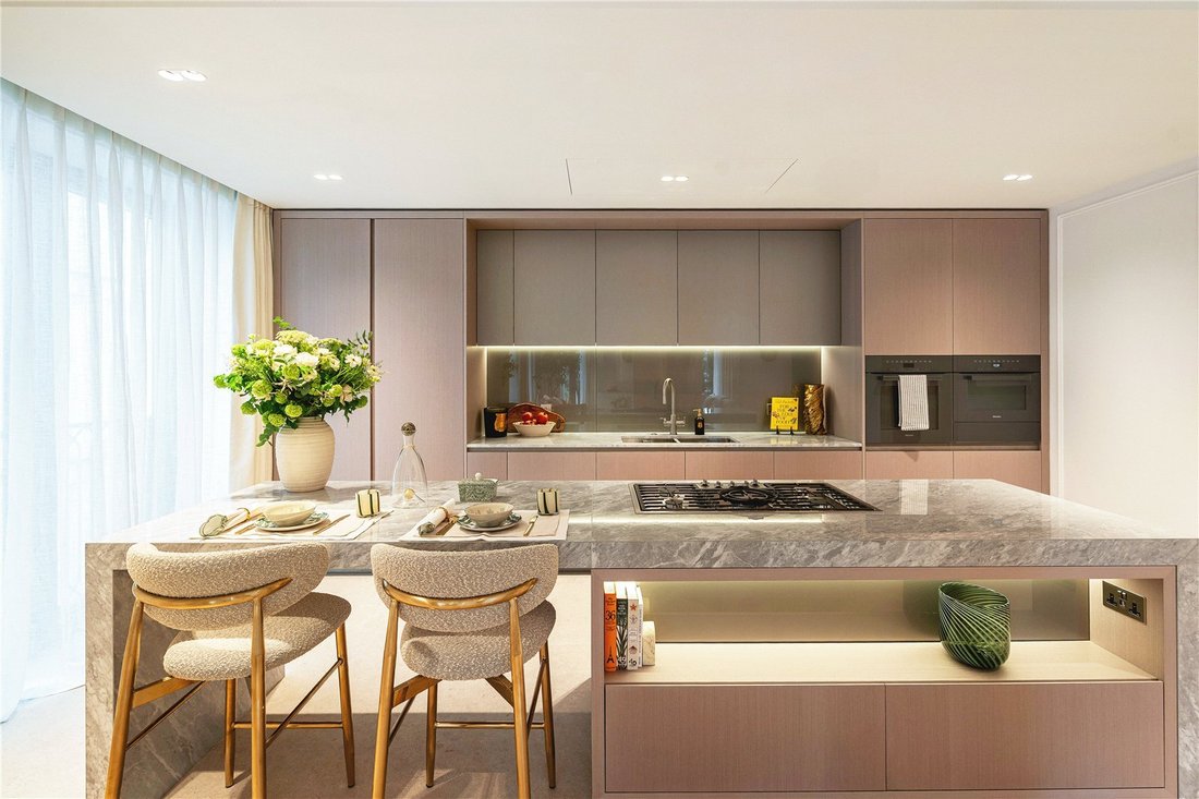 Apartment in Campden Hill, Kensington And Chelsea, England 5 - 17980098