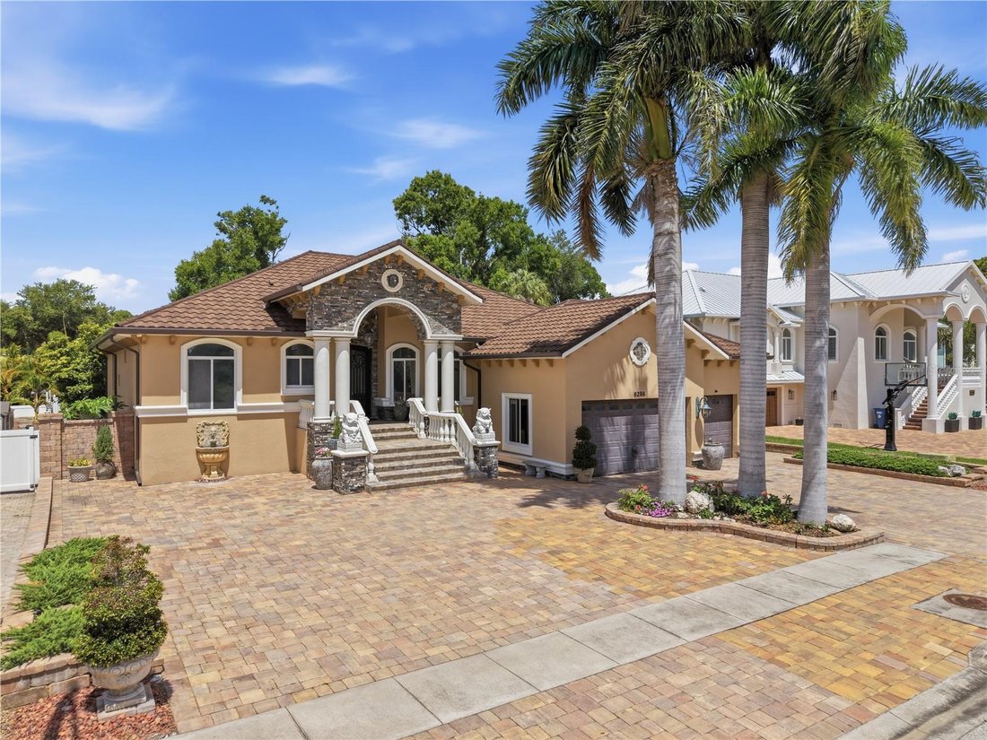 House in Seminole, Florida, United States 3 - 17979515