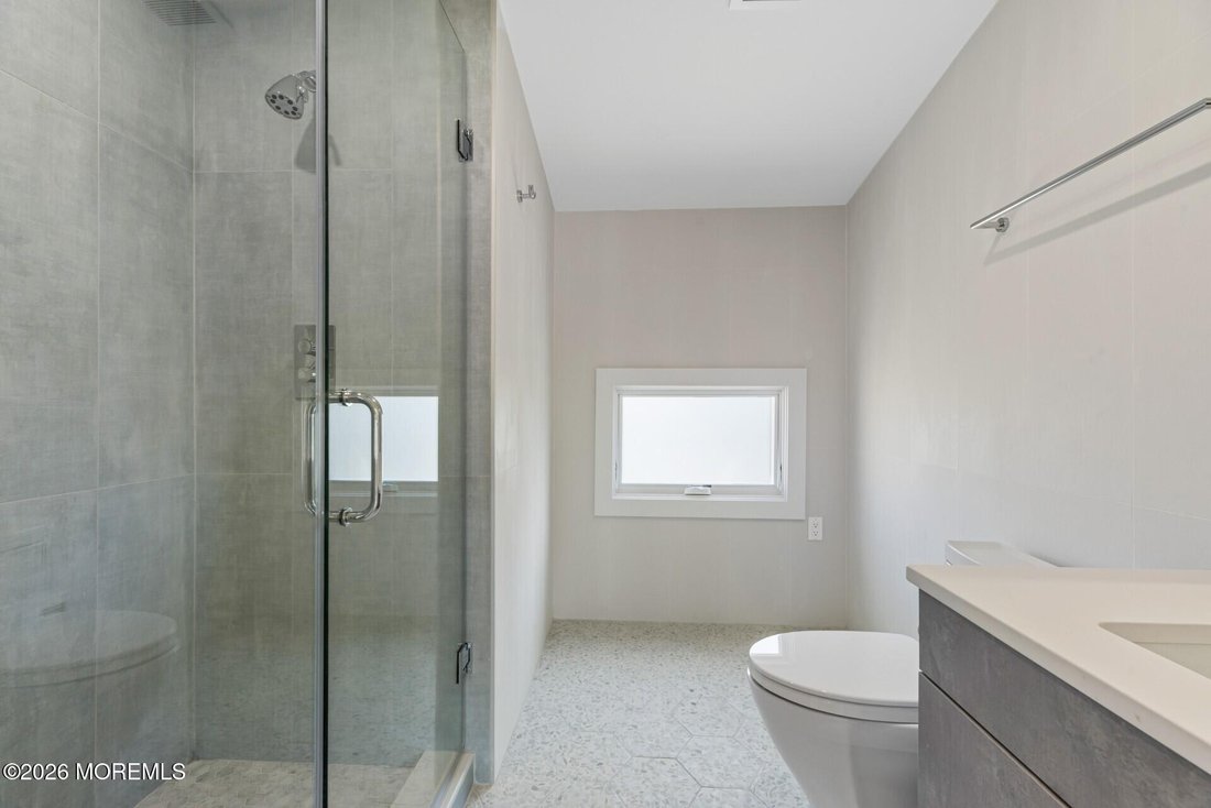 House in Long Branch, New Jersey, United States 4 - 17978636