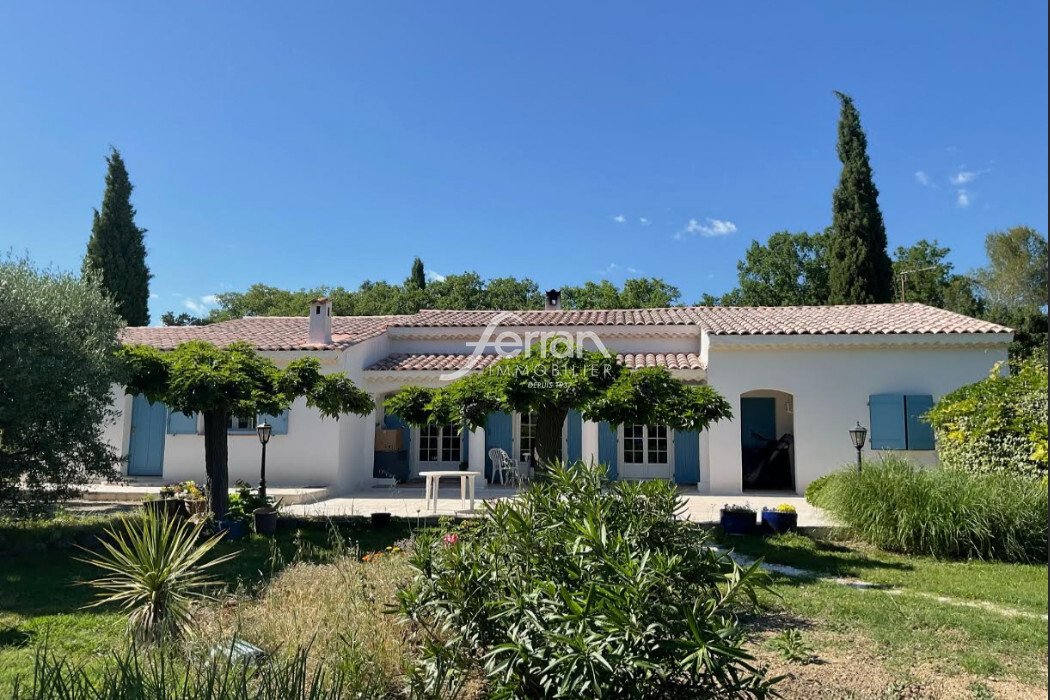 Villa in Centre Ancien, Draguignan, France 1 - 17139875