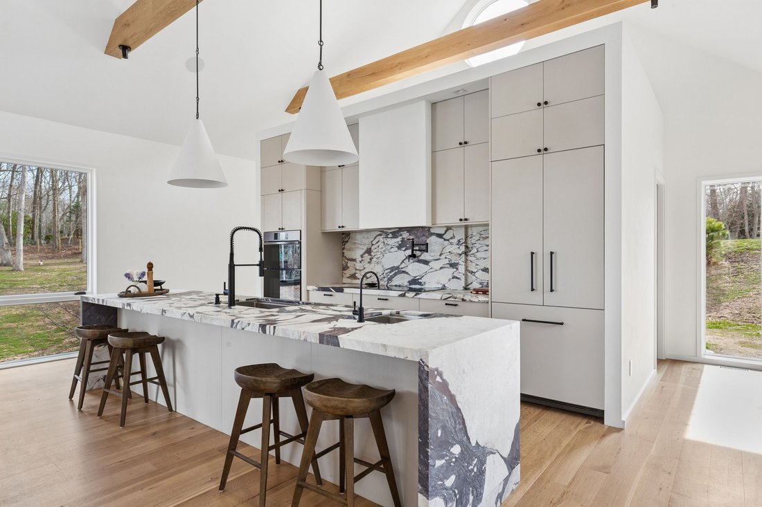 Shelter Island Heights, New York, United States 5 - 17976232