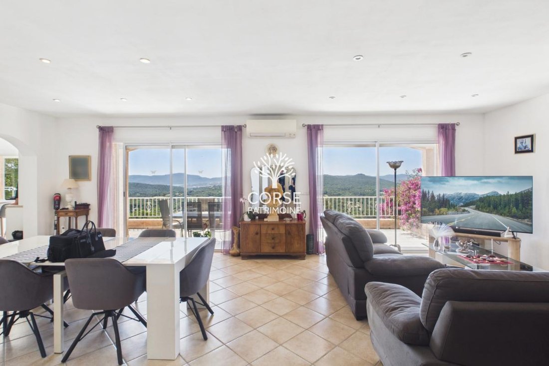Villa in Porto-Vecchio, Corsica, France 4 - 17867361