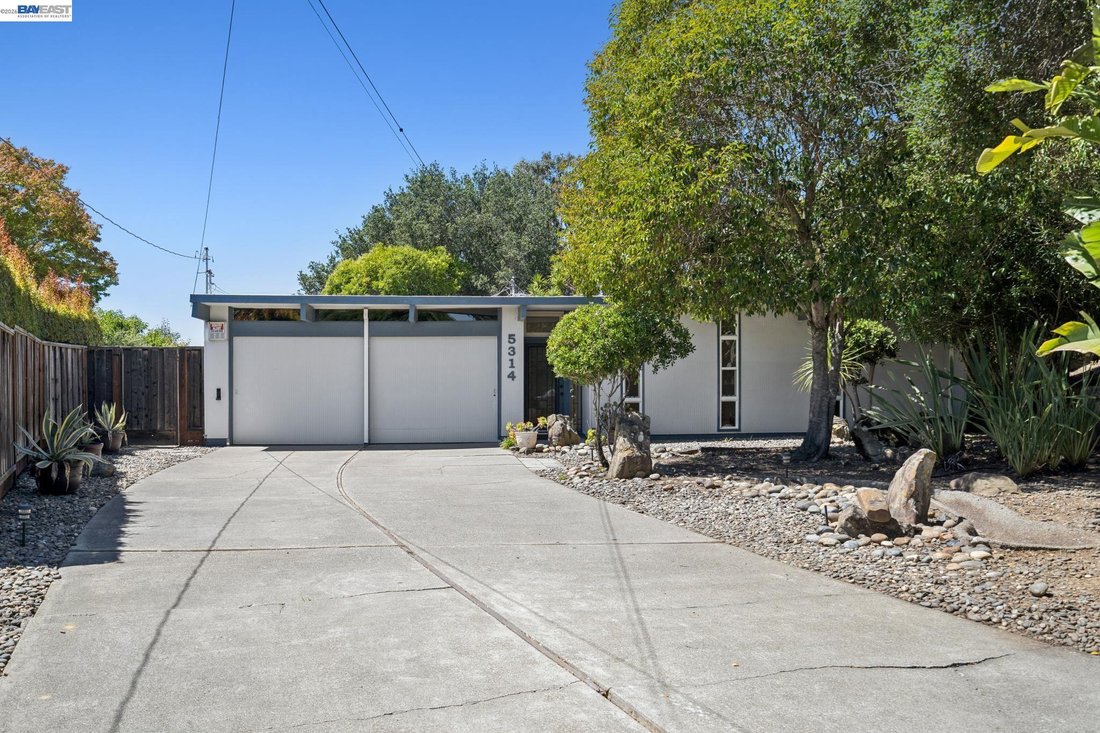 House in Castro Valley, California, United States 2 - 17975152