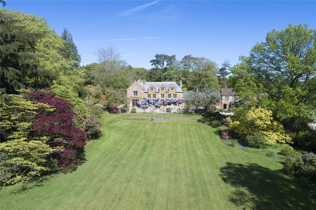 House in Broadwindsor, England 2 - 17976087
