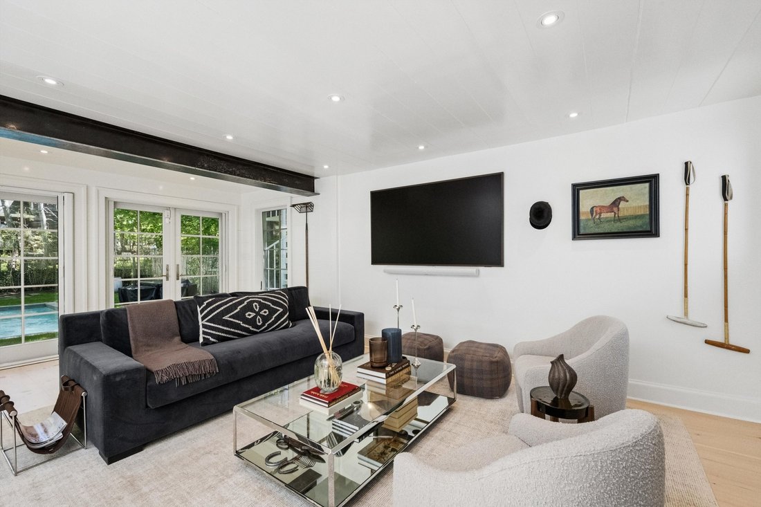 Sag Harbor, New York, United States 3 - 17976210