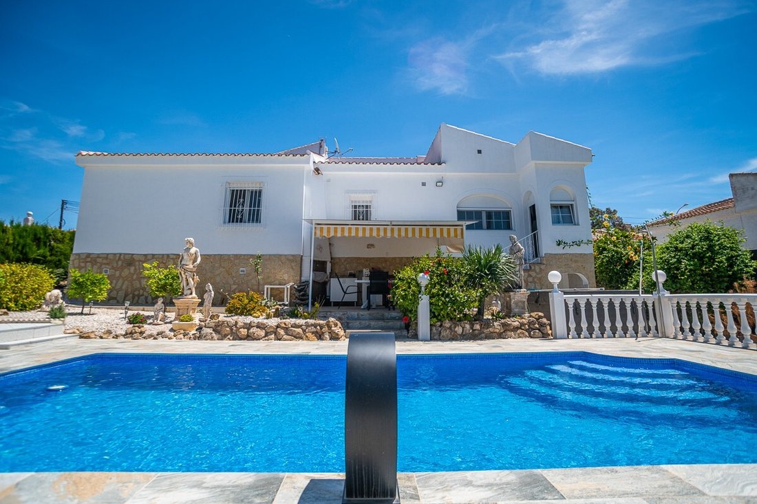 Villa in San Fulgencio, Valencian Community, Spain 2 - 17980464