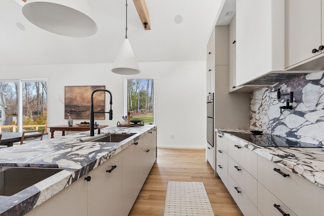 Shelter Island Heights, New York, United States 4 - 17976232
