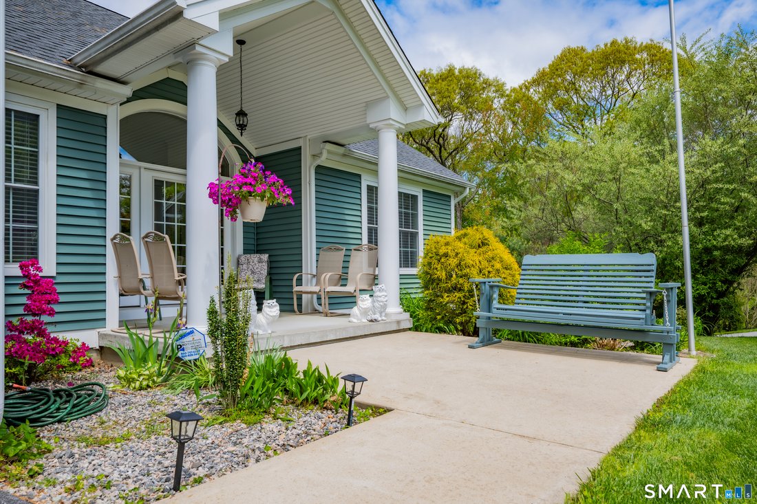 House in Burlington, Connecticut, United States 3 - 17980255