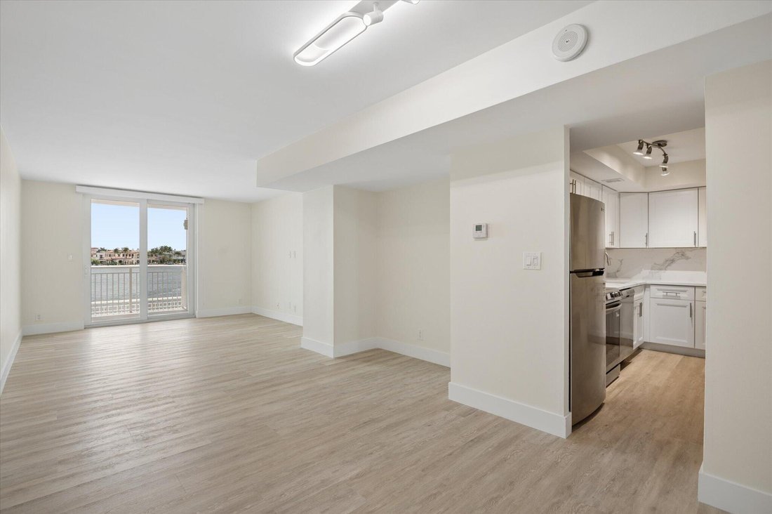 Condo in Fort Lauderdale, Florida, United States 4 - 17976255