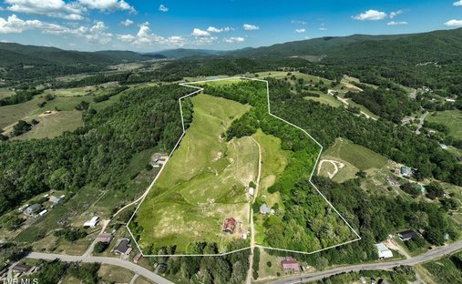 House in Mountain City, Tennessee, United States 1