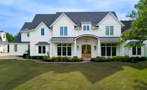 House in Arlington, Texas, United States 1