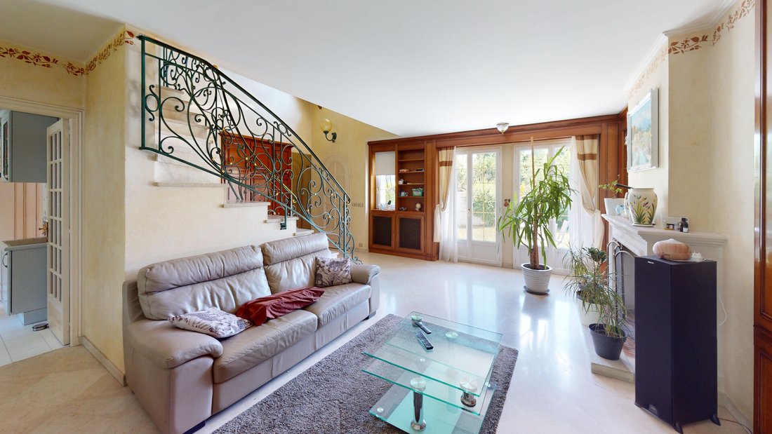 Villa in Centre, Brunoy, France 4 - 17977376