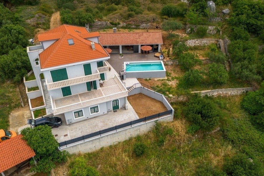 Villa in Omis, Split-Dalmatia County, Croatia 3 - 17975760
