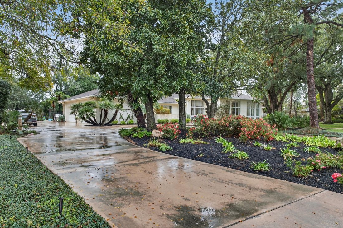 House in Port Neches, Texas, United States 2 - 17969726