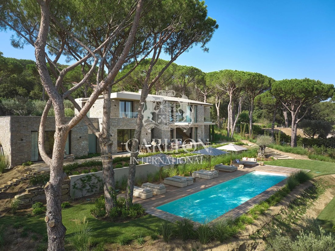 Villa in Gassin, Provence-Alpes-Côte d'Azur, France 1 - 17348778