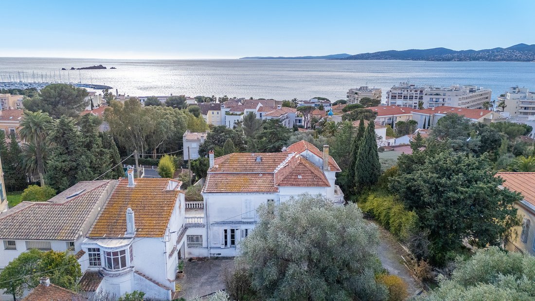 House in Le Dramont-Agay-Anthéor-Le Trayas, Saint-Raphaël, France 1 - 17039616