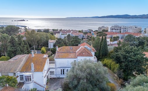 House in Le Dramont-Agay-Anthéor-Le Trayas, Saint-Raphaël, France 1