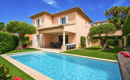 House in Ville-Les Saquedes-Le Bouillonnet, Sainte-Maxime, France 1