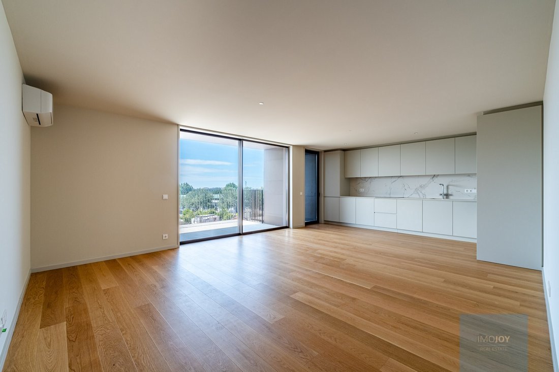 Apartment in Santa Marinha e Sao Pedro da Afurada, Porto District, Portugal 2 - 17977043