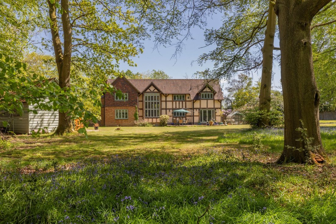 House in Stoke Poges, England 4 - 17976172
