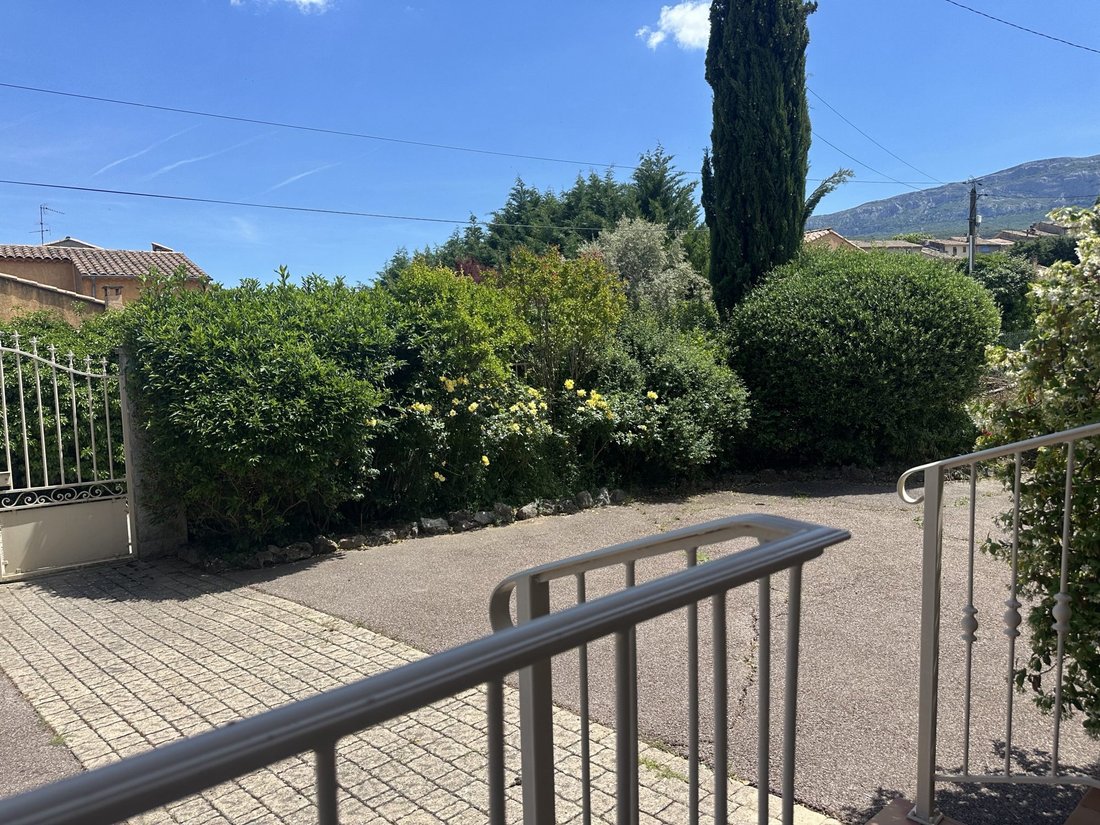 House in Nans-les-Pins, Provence-Alpes-Côte d'Azur, France 2 - 17893149