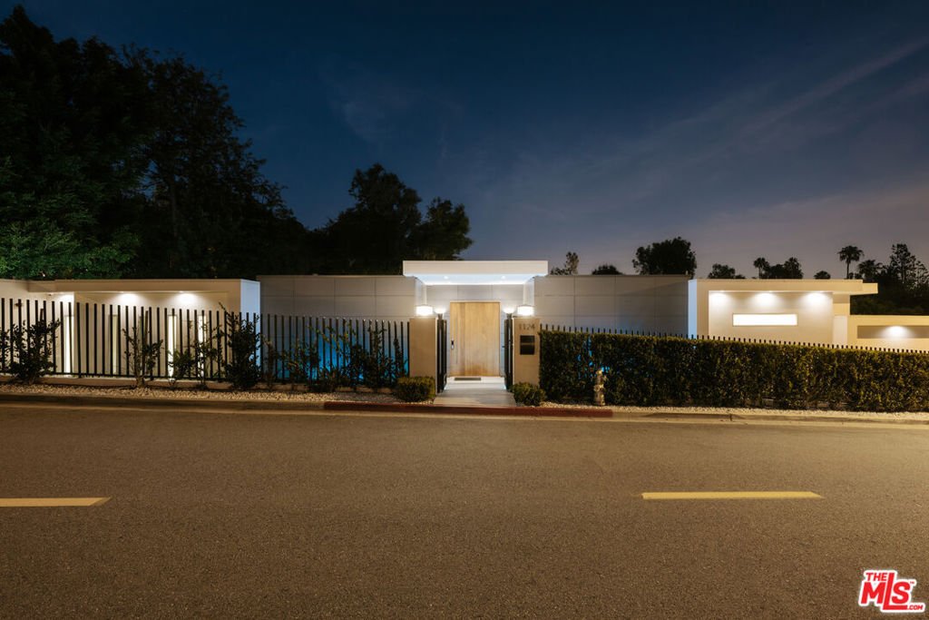 House in Beverly Hills, California, United States 1 - 17975120