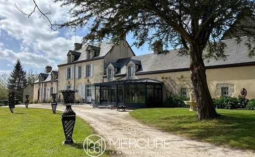 Estate in Saint-Denis-sur-Sarthon, Normandy, France 1