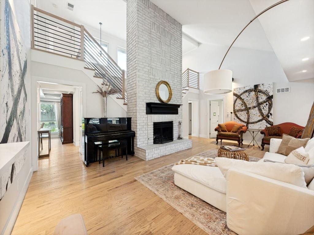 House in Dallas, Texas, United States 4 - 17975882