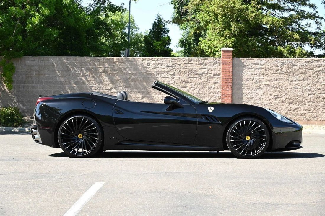 Cabriolet in Sacramento, CA, United States 5 - 17977636