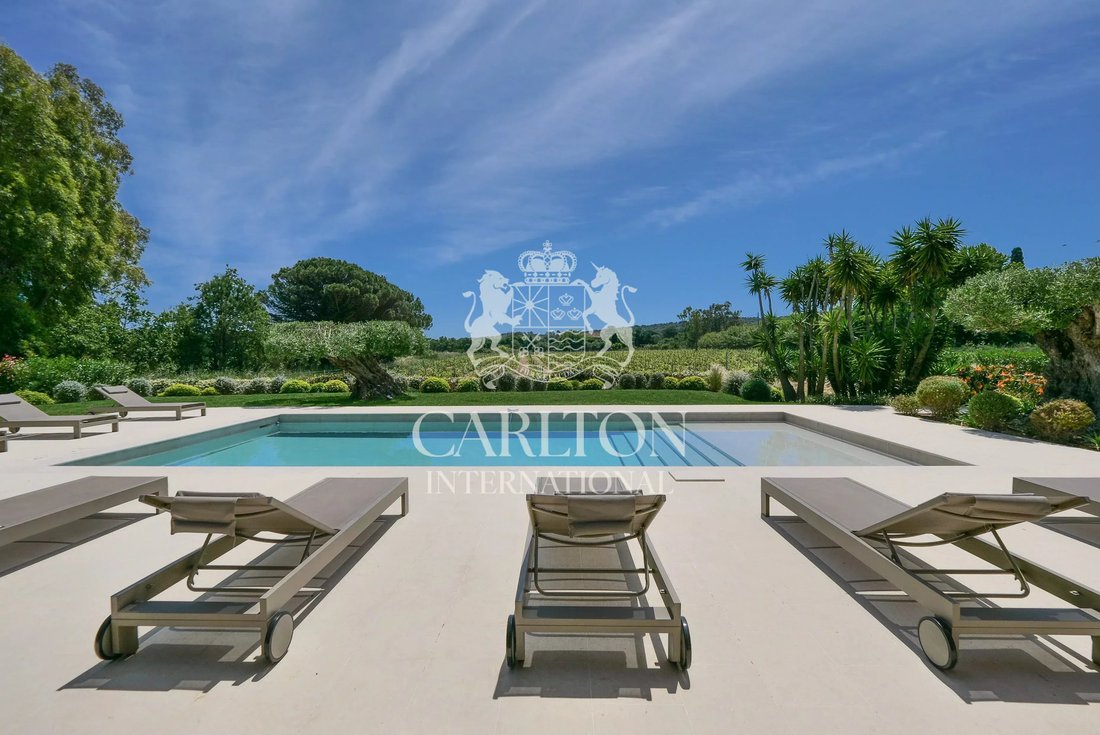 Villa in Ramatuelle, Provence-Alpes-Côte d'Azur, France 2 - 17348790
