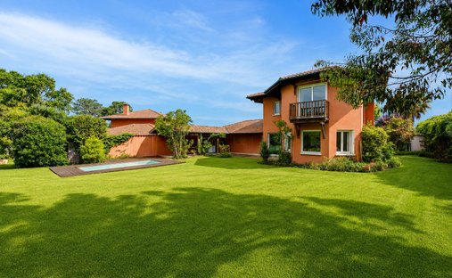 Villa in Biarritz, Nouvelle-Aquitaine, France 1