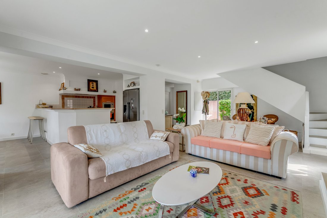 House in Ville-Les Saquedes-Le Bouillonnet, Sainte-Maxime, France 3 - 17976577