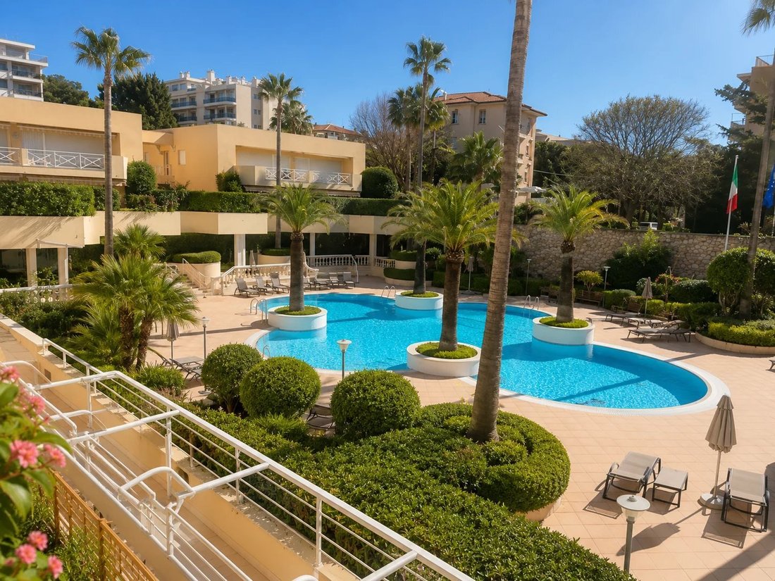 Apartment in Juan les Pins-Gallice, Antibes, France 5 - 17289797