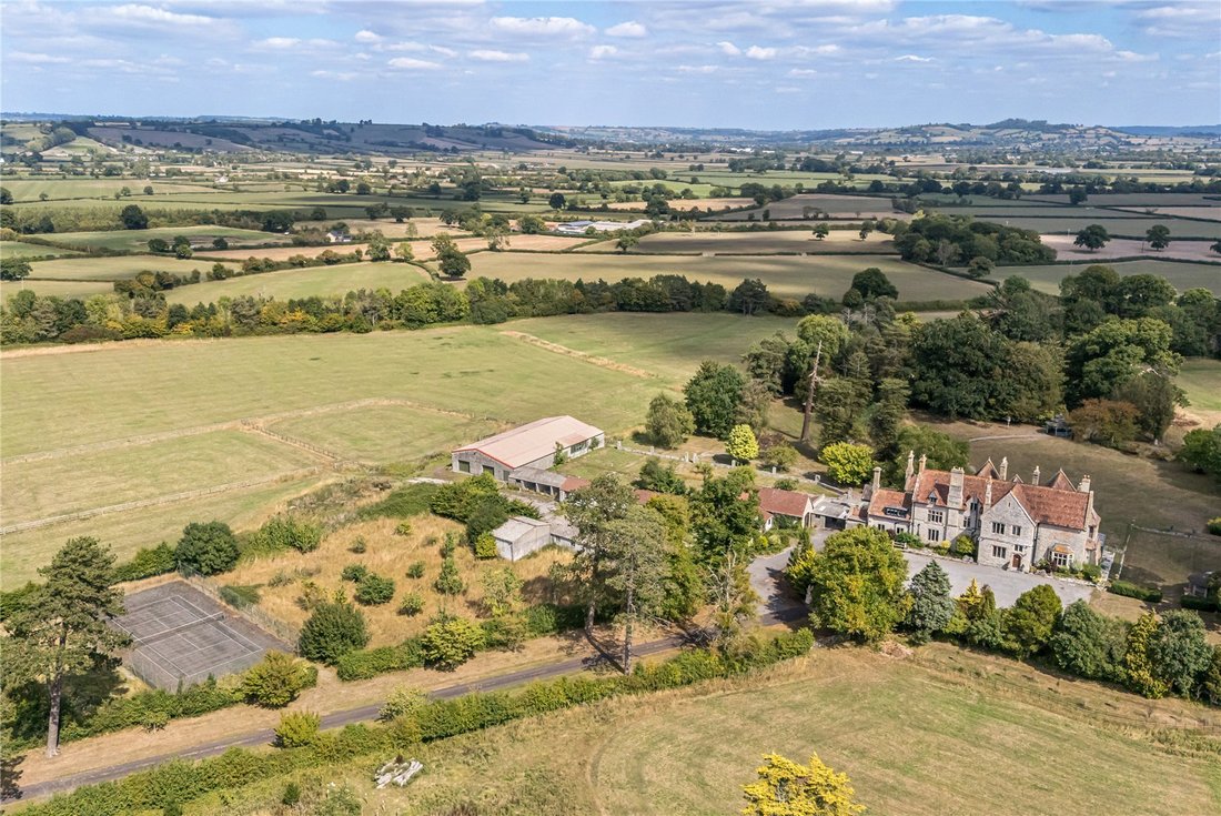 House in Somerset, England 2 - 17976078