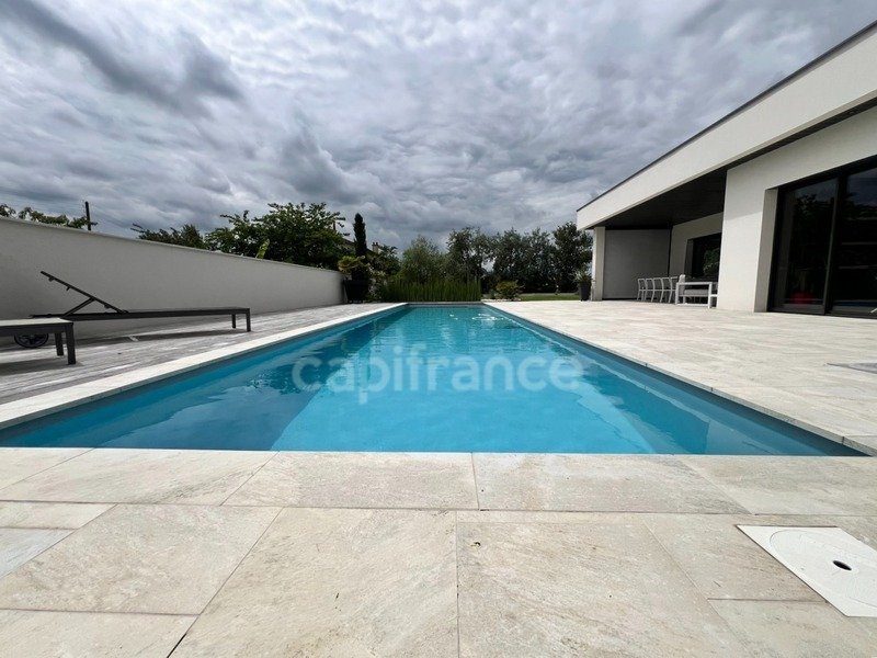 Villa in Châtellerault, Nouvelle-Aquitaine, France 3 - 17977094