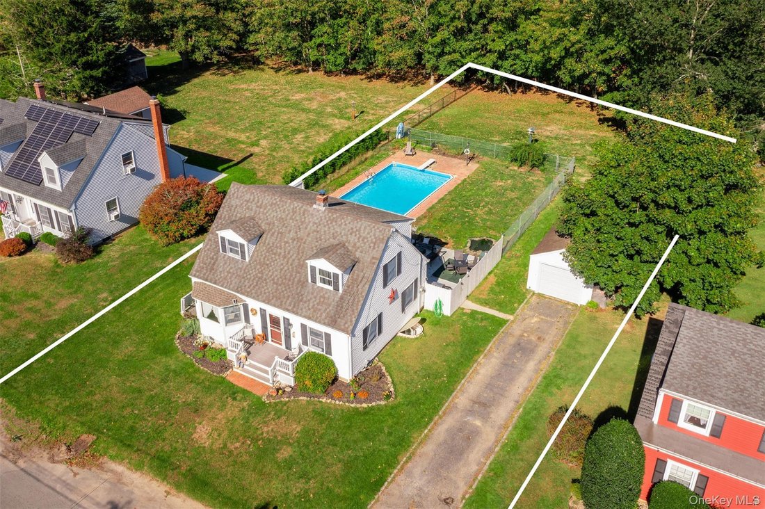 House in Greenport West, New York, United States 1 - 17930090