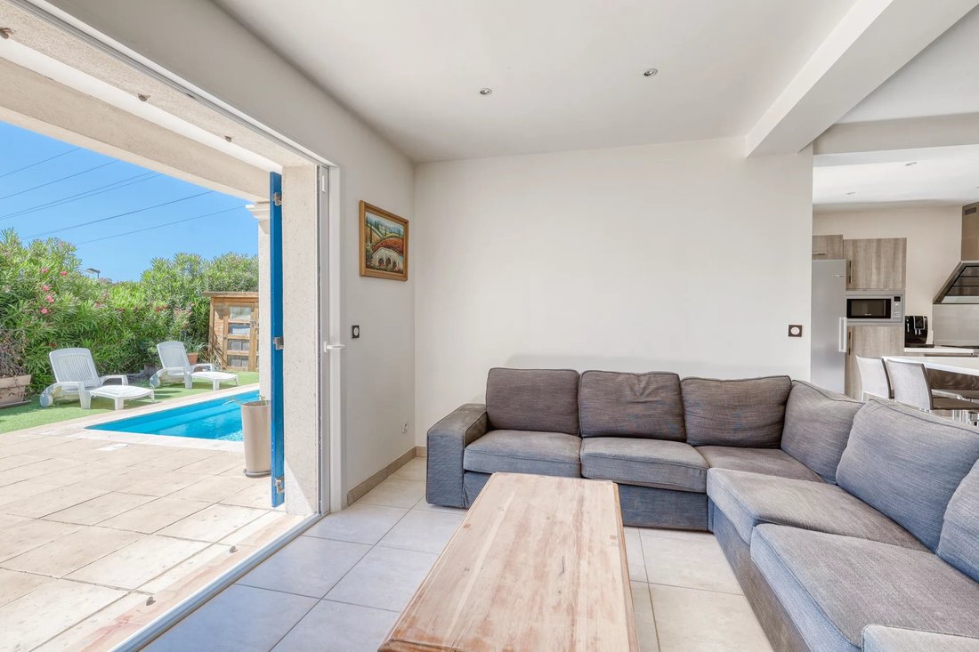 House in Sud Ouest, Bormes-les-Mimosas, France 4 - 17975063