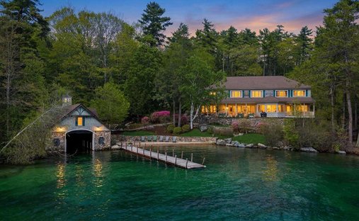 House in Wolfeboro, New Hampshire, United States 1