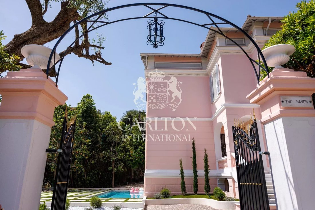 Villa in Villefranche-sur-Mer, Provence-Alpes-Côte d'Azur, France 5 - 16945754