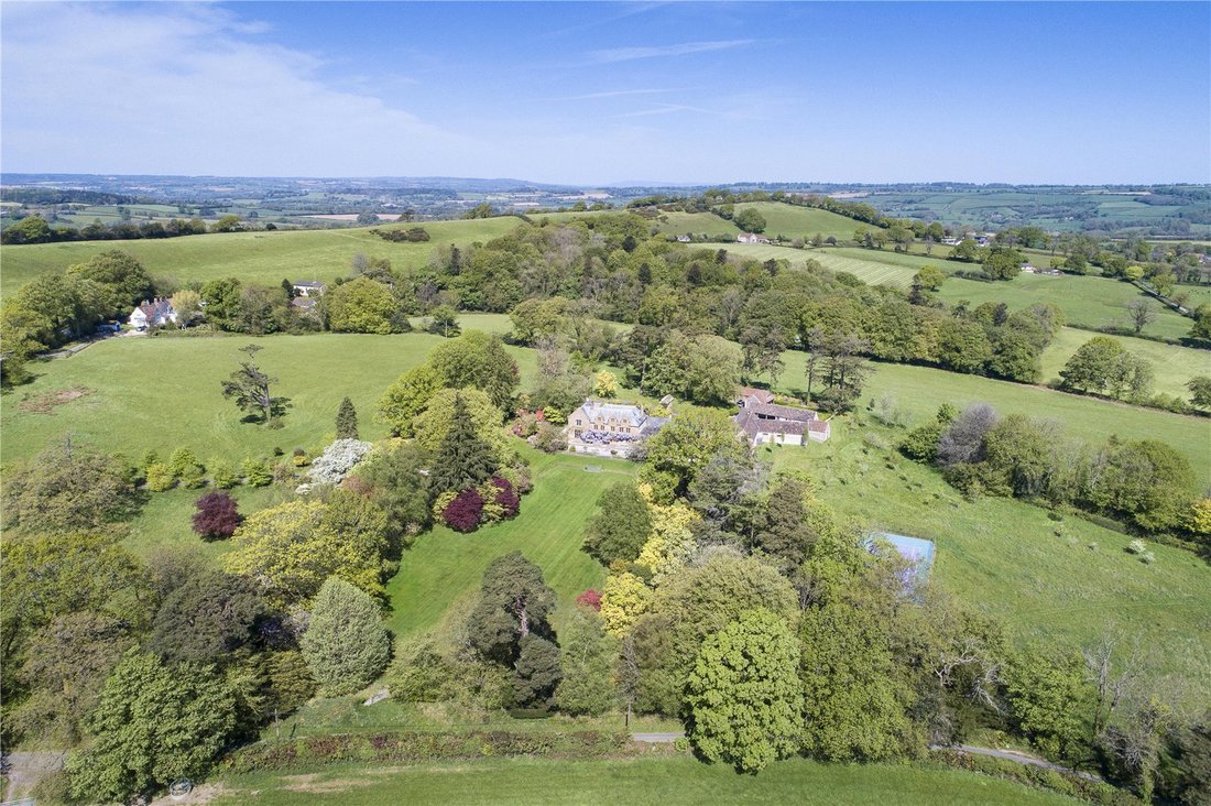 House in Broadwindsor, England 5 - 17976087