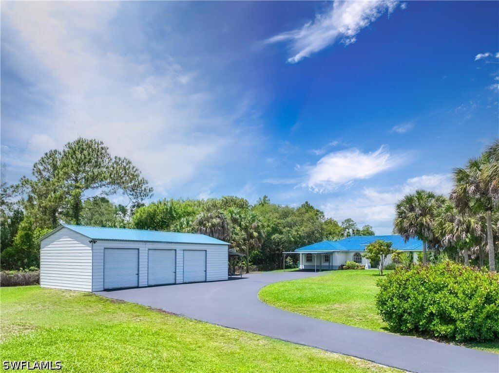 House in Naples, Florida, United States 5 - 17939368