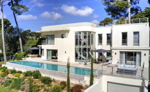 Villa in Antibes, Provence-Alpes-Côte d'Azur, France 1