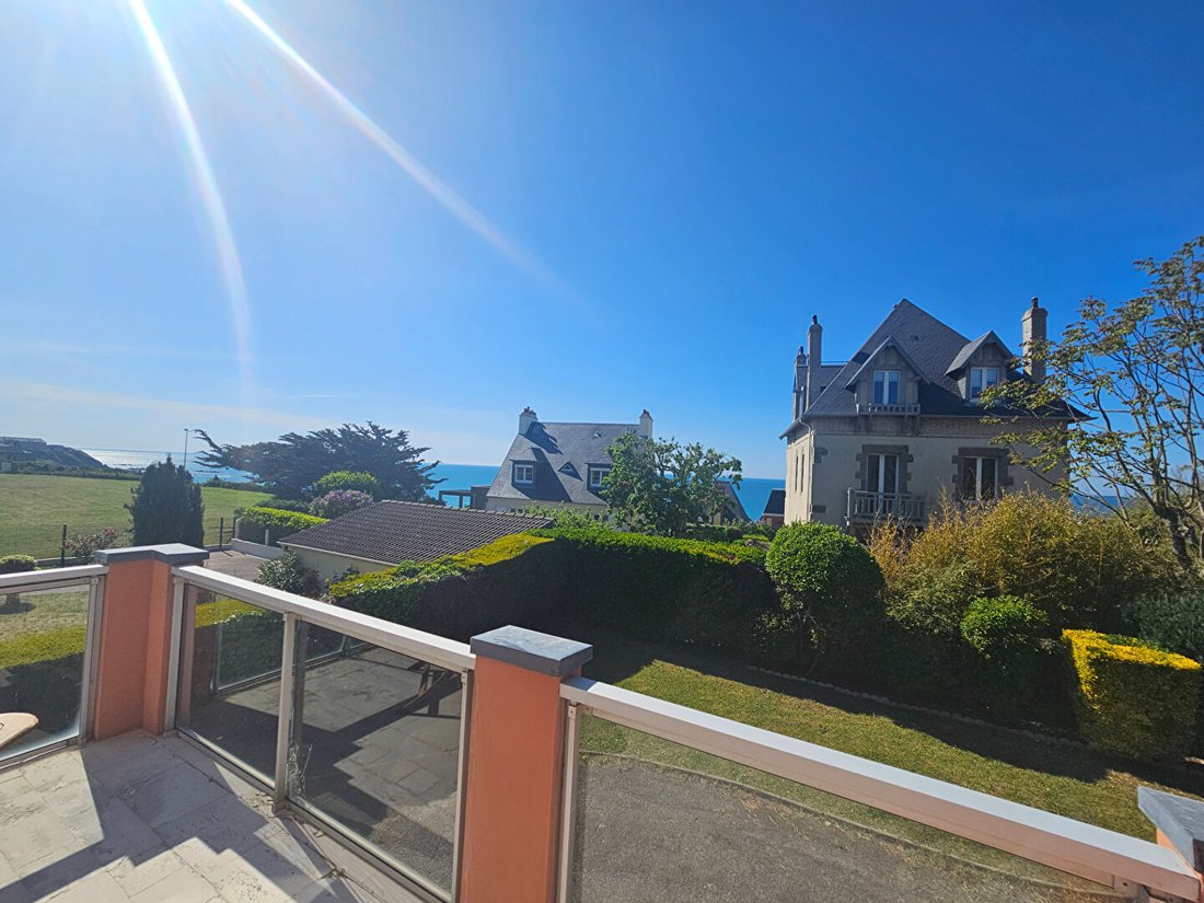 Villa in Granville, Normandy, France 4 - 17977369