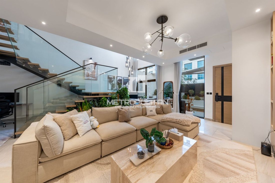 Villa in JVC / Jumeirah Village Circle, Dubai, United Arab Emirates 2 - 17976901