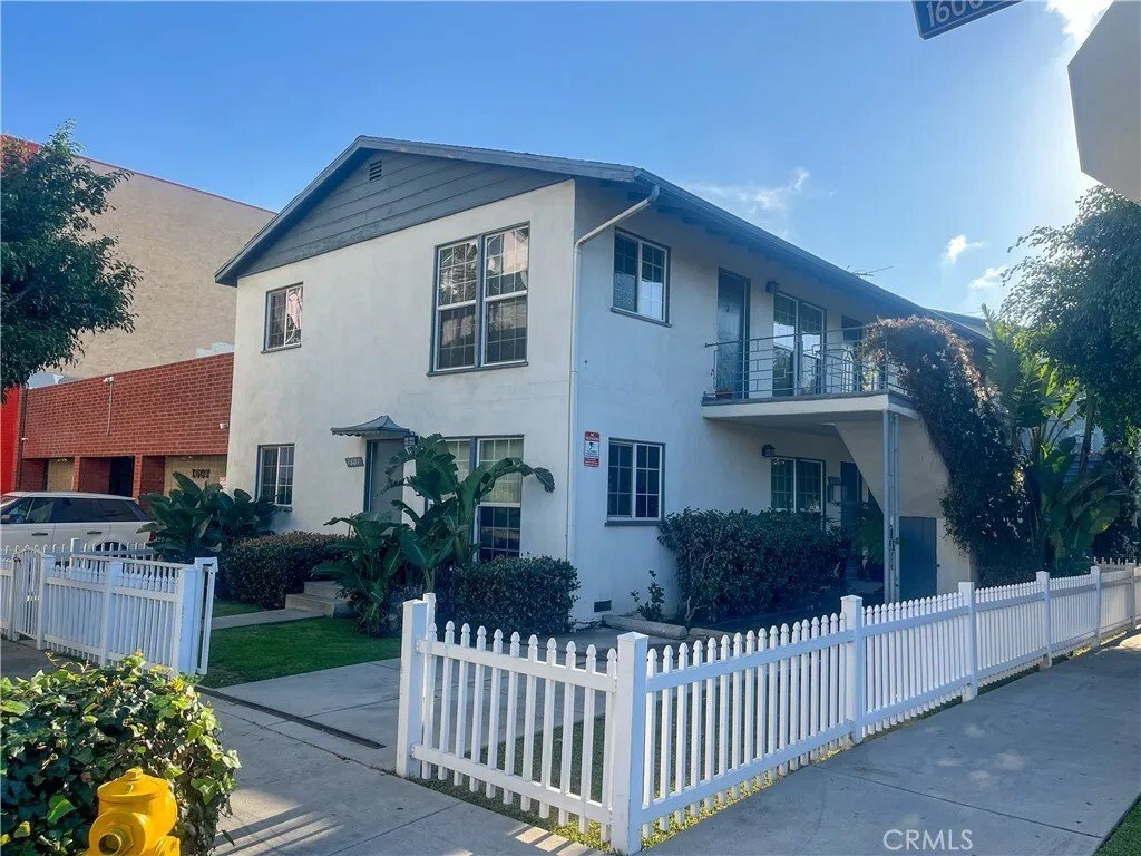 Los Angeles, California, United States 1 - 17979948