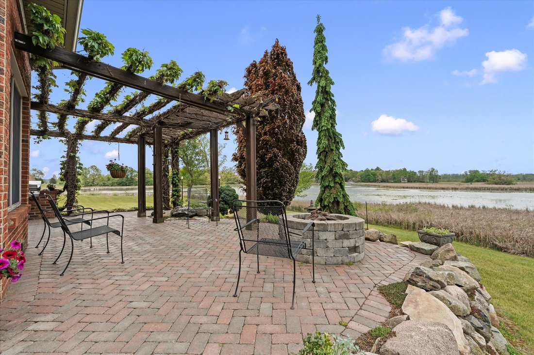 House in Leoni, Michigan, United States 4 - 17974744