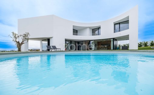 House in Barcarena, Lisbon, Portugal 1
