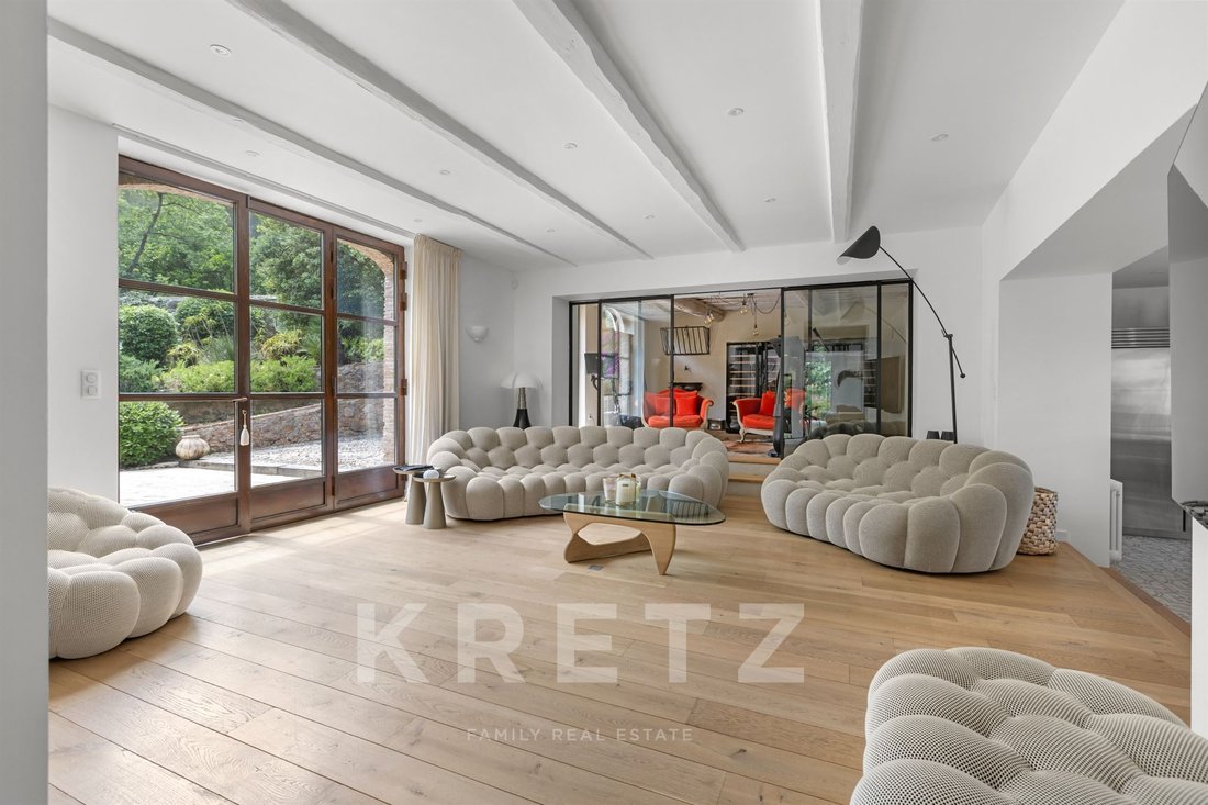 Estate in Hyeres, Provence-Alpes-Côte d'Azur, France 5 - 17976649