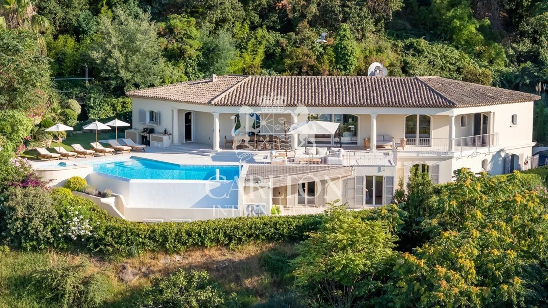Villa in Gassin, Provence-Alpes-Côte d'Azur, France 3 - 17377276